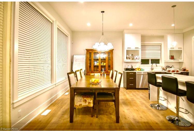 Good Location Apartamento Surrey Exterior foto